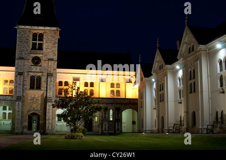 Christ`s Chapel and Alleyn Almshouses, Dulwich Village, London, UK Stock Photo